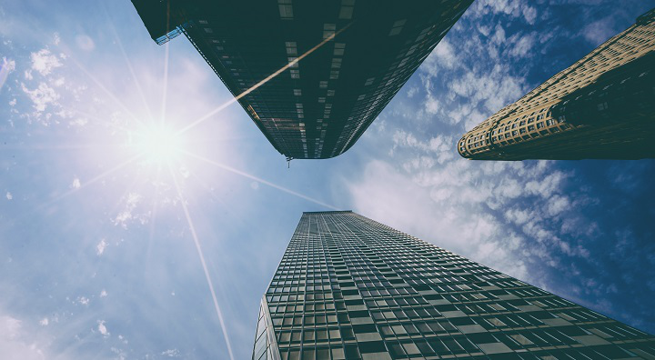 資質標準中凈資產與注冊資本有何要求？ 